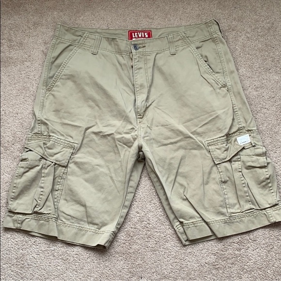 Levi’s shorts - Picture 1 of 3